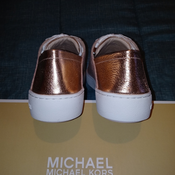 Michael Kors Bailee Sneaker - Picture 7 of 8
